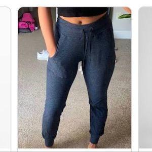 Lululemon ready to rulu jogger size 4